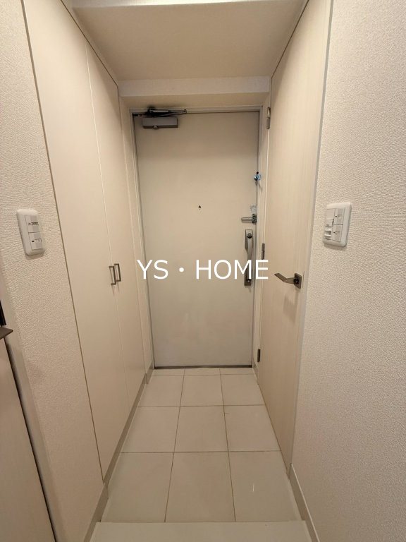 i-Suite HigashiNakano 玄関