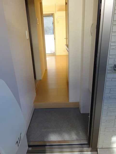 アドバンス 玄関