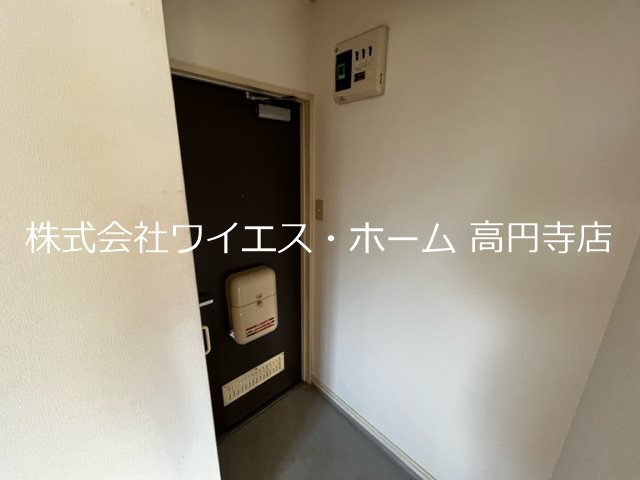 東京都中野区松が丘２丁目 玄関