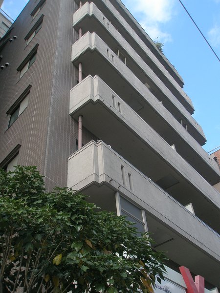 セルーエ三鷹 外観