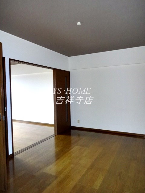 ディフロイデェ リビング