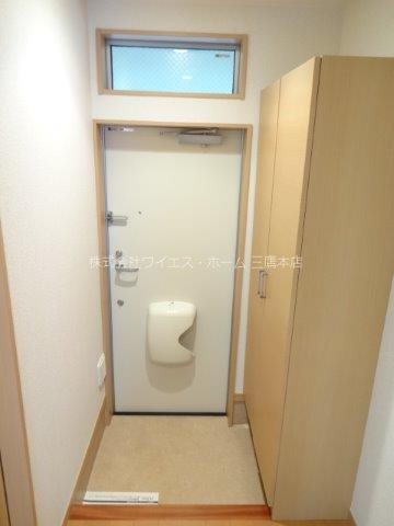 フレッサ三鷹 玄関