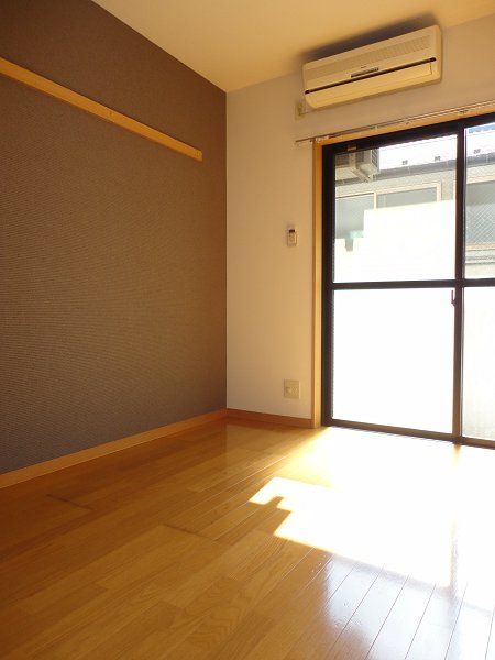 ＺＥＬＫＯＶＡ　ＧＡＲＤＥＮ　　 リビング