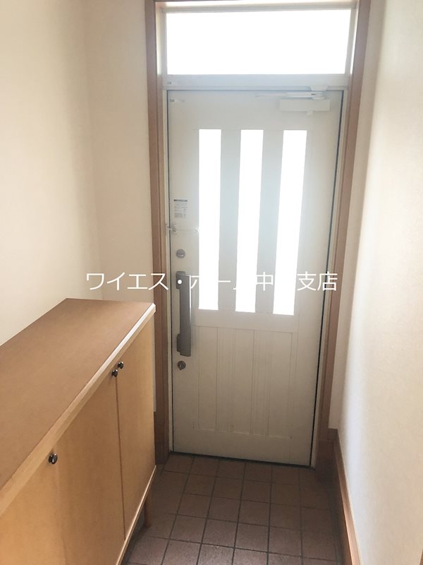 若宮一丁目戸建A棟  玄関