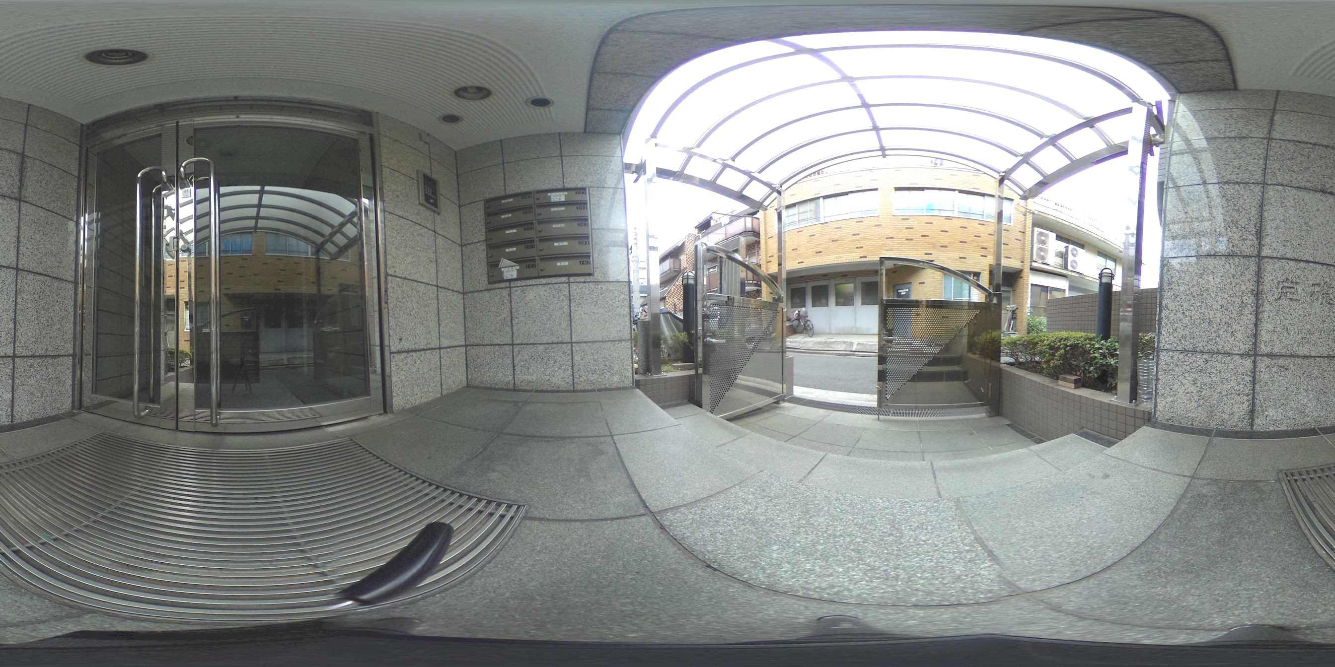 東京都杉並区高円寺南２丁目 エントランス