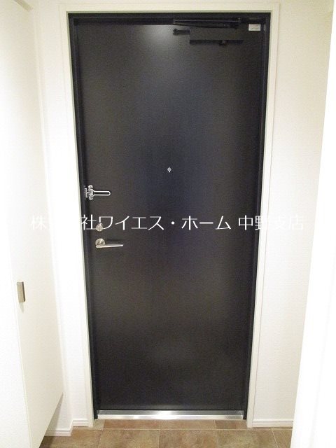RIDGE新宿西落合 玄関