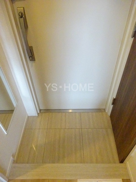 パークアクシス東高円寺 玄関