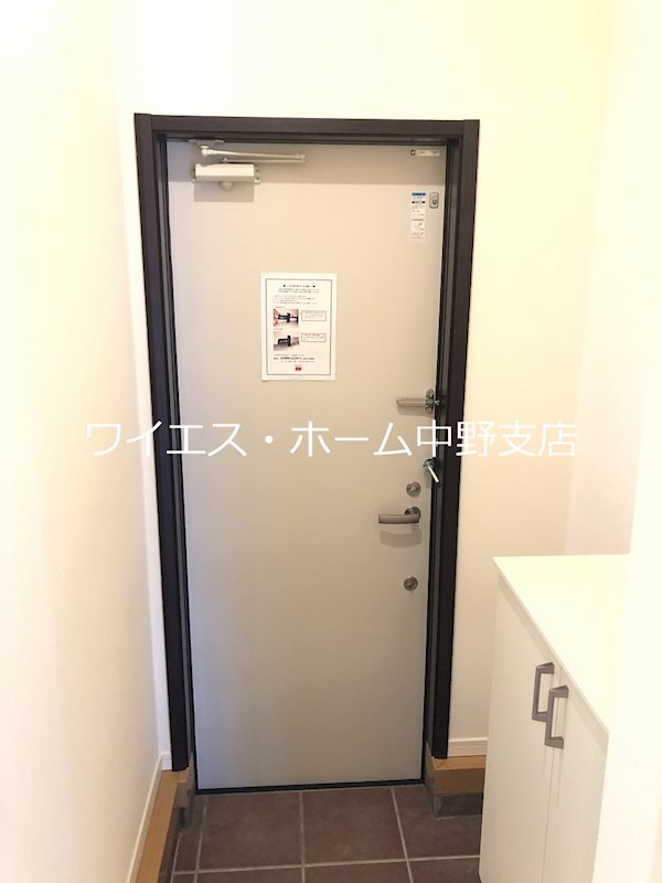 エーブハウス  玄関