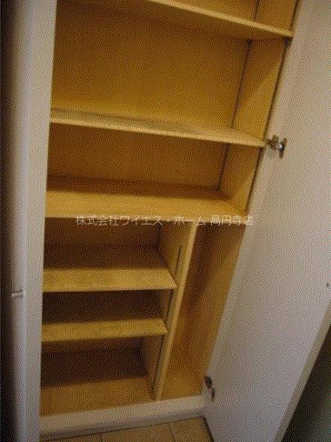 アパートメントブラン 玄関