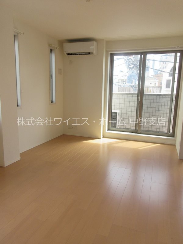 ラシーネ北新宿 リビング
