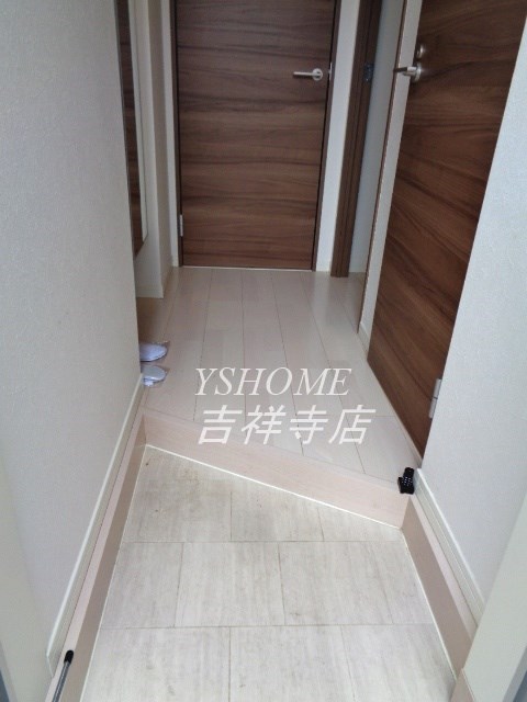 ミハス西荻窪 玄関