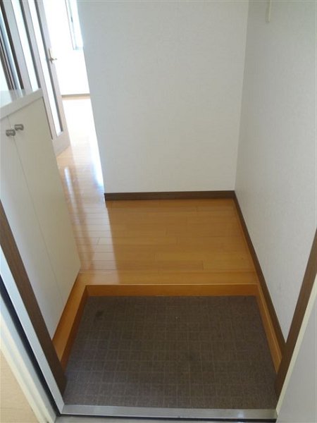 レジデンス新小金井 玄関