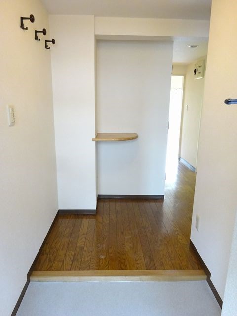 コーポレート小金井梶野通り５号棟 玄関