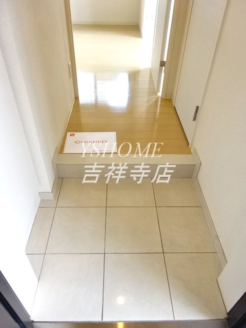 フェアステージ武蔵野 玄関