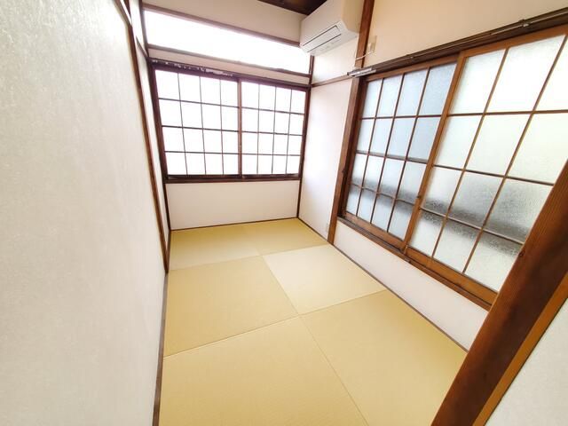 上水南町戸建 玄関