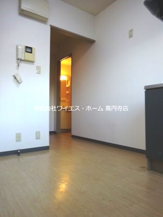 兼高ビル リビング