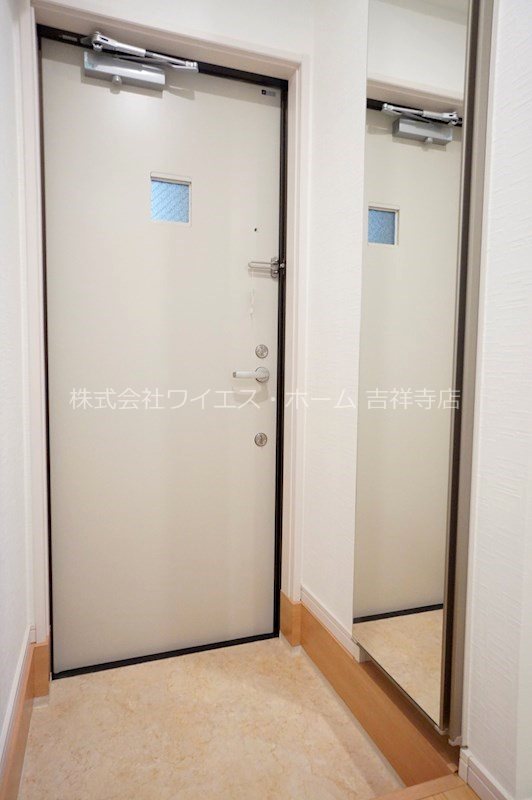 グランビル清水 玄関