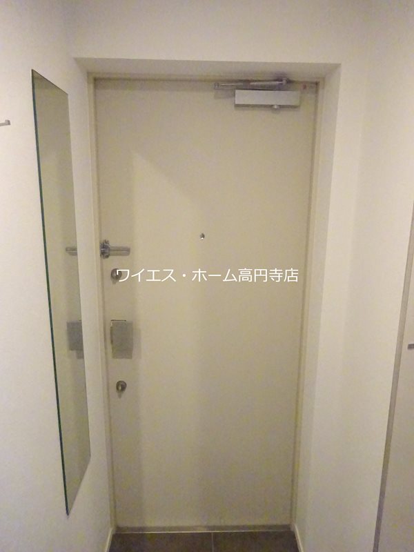 東京都中野区上高田３丁目 玄関