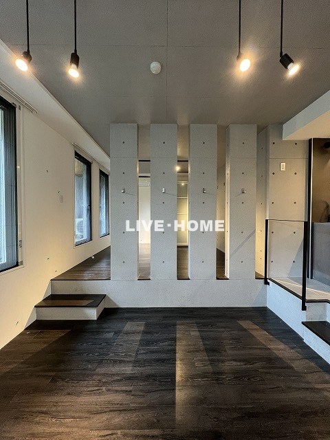 その他13