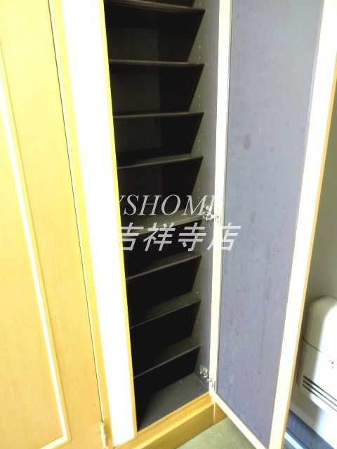 ソフィア武蔵野 玄関