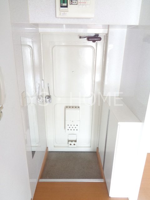 小川マンション 玄関