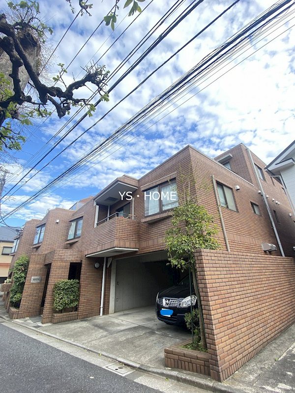 シュロス中野 外観