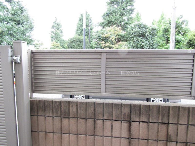 ハイヴィレッジ国分寺 ベランダ