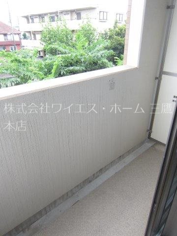 フィオーレ三鷹台 ベランダ