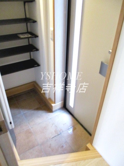 プチ　ボナール西荻 玄関