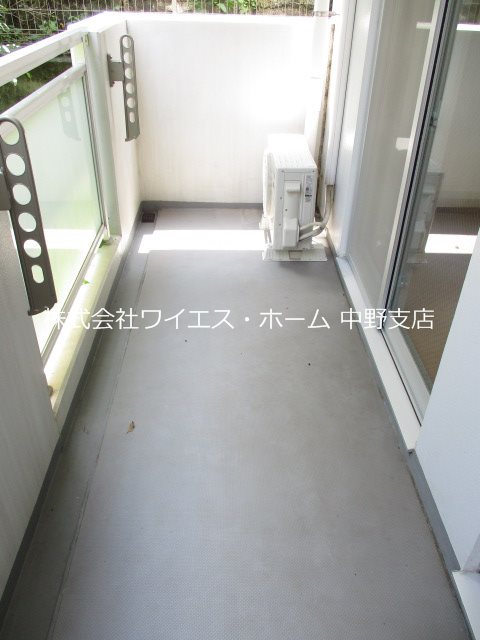 プライムアーバン中野上高田  ベランダ