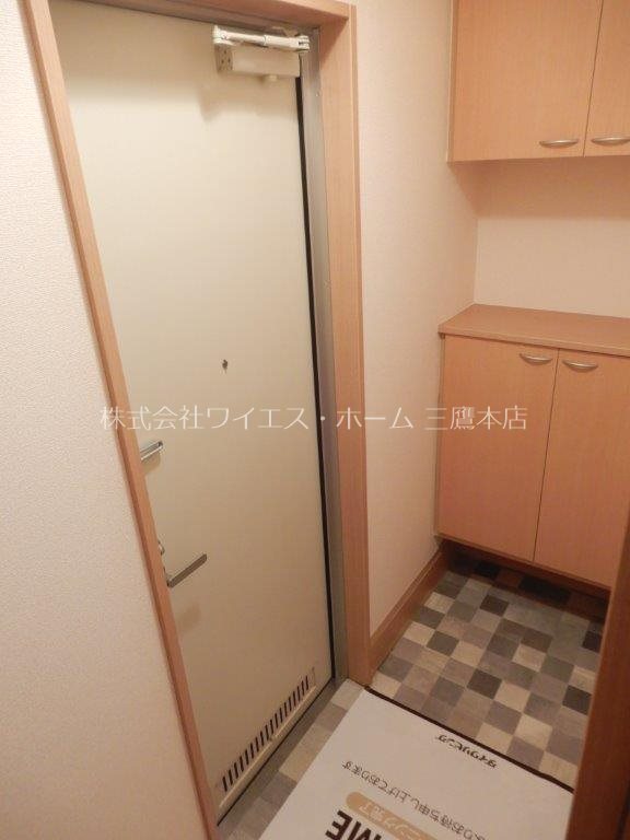 トレビナ武蔵野  玄関