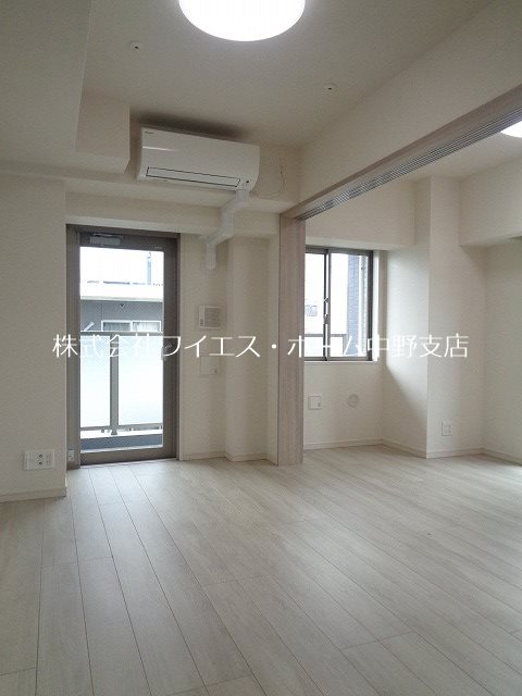 アジュールテラス中野新橋（旧N-stage中野新橋） リビング