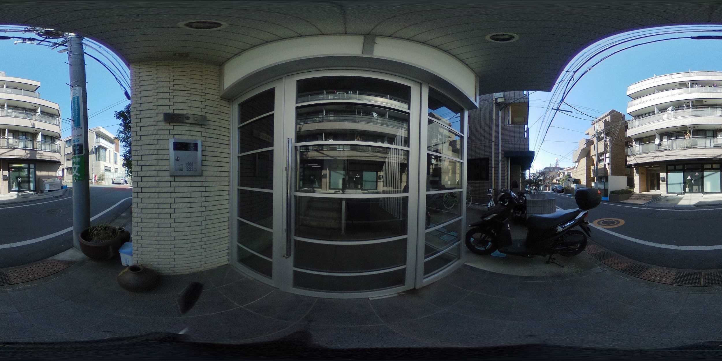 SKOG（スコーグ） エントランス
