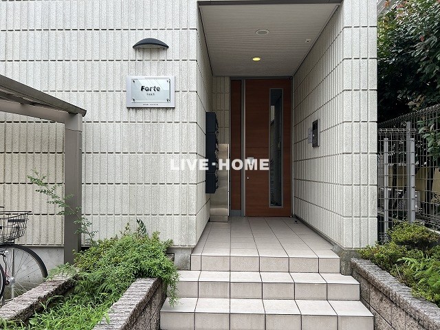 東京都中野区若宮３丁目 エントランス