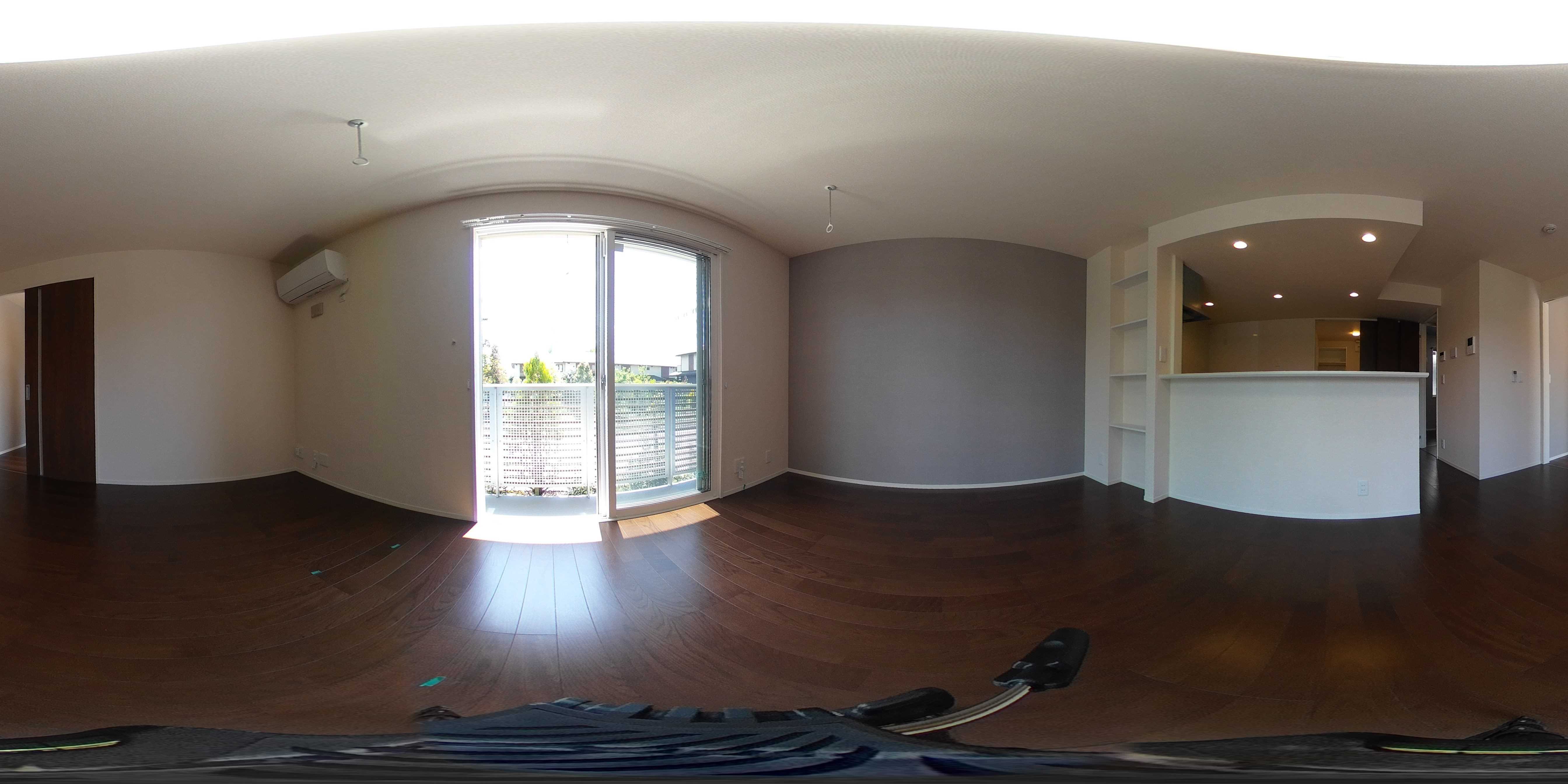 BＬＡＴＴ　ＨＵＳ リビング