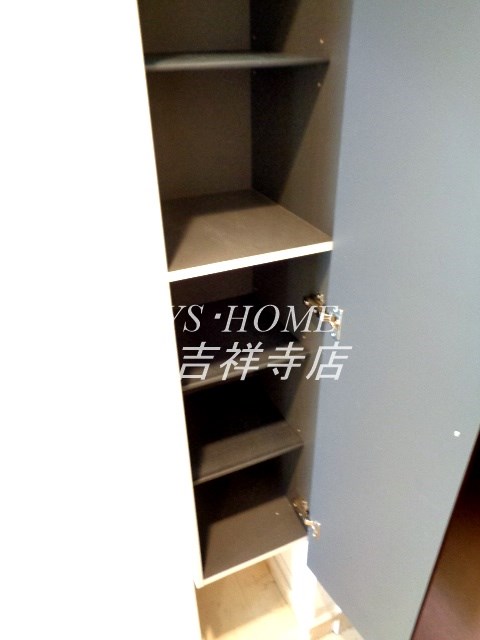 レソム南台 玄関