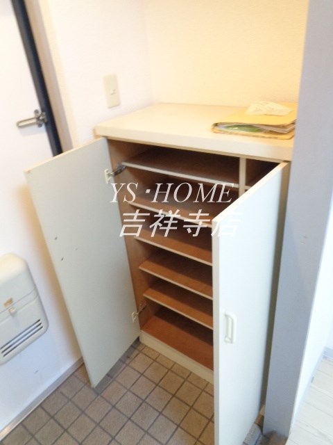 アウローラレジデンス 玄関