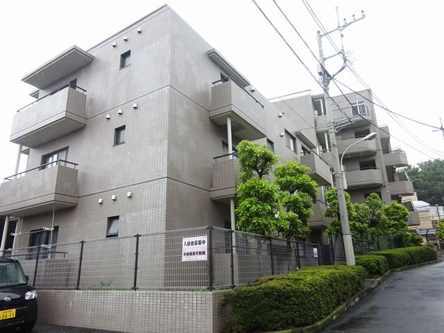 ハイツアゼリア 外観
