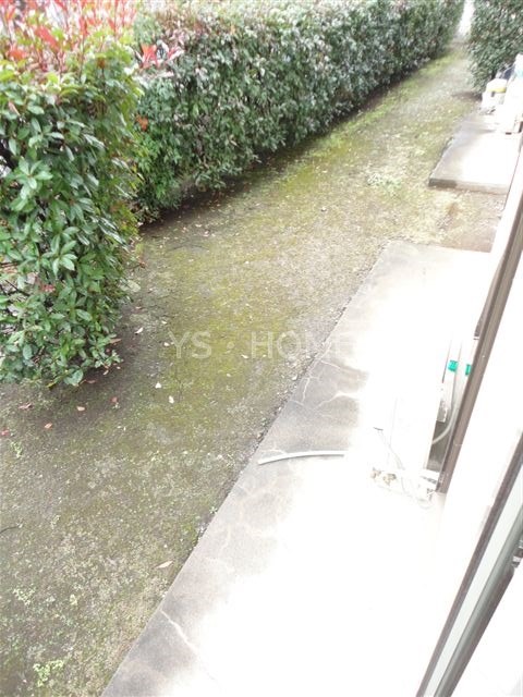 鴨下ハイツA棟 ベランダ