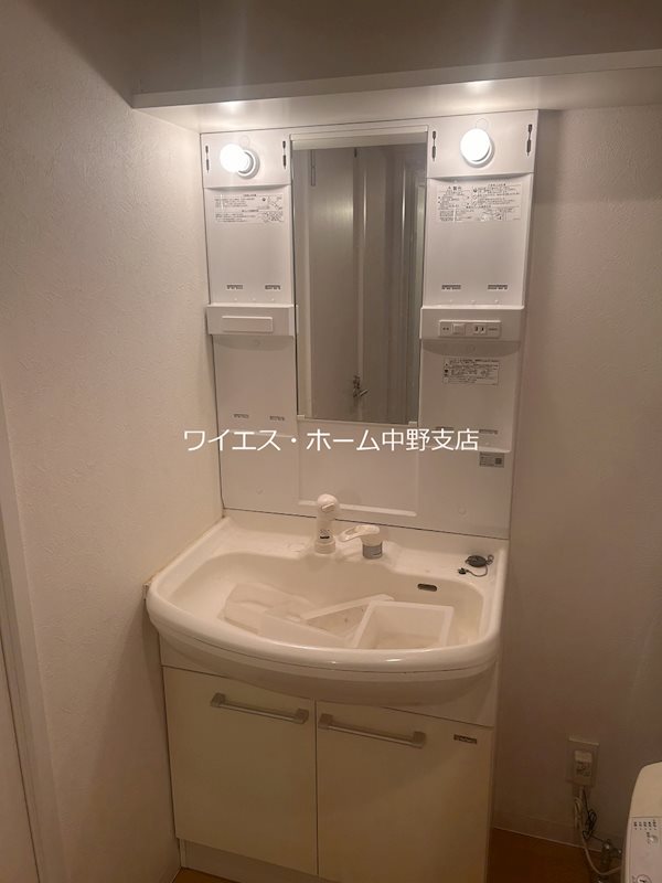 ArtBrut中落合 その他2