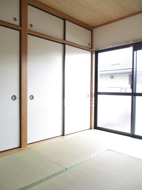 ベッドルーム