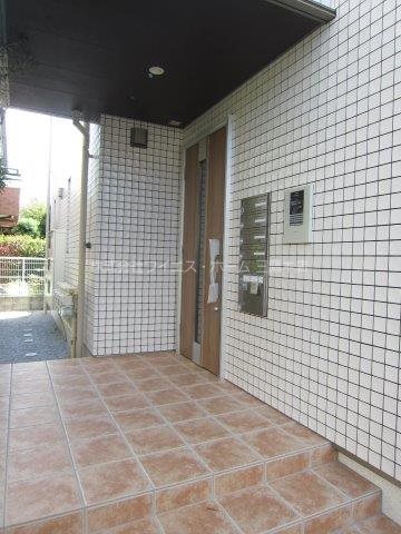 Sakura Quatre (サクラ　キャトル) 玄関