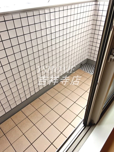 サクラ　キャトル ベランダ