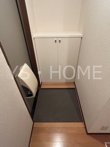 フェザーハイツ 玄関