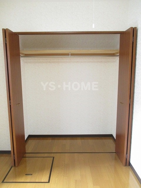 パレス・ユーカリ  収納