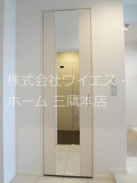 グロリアス西荻窪 玄関