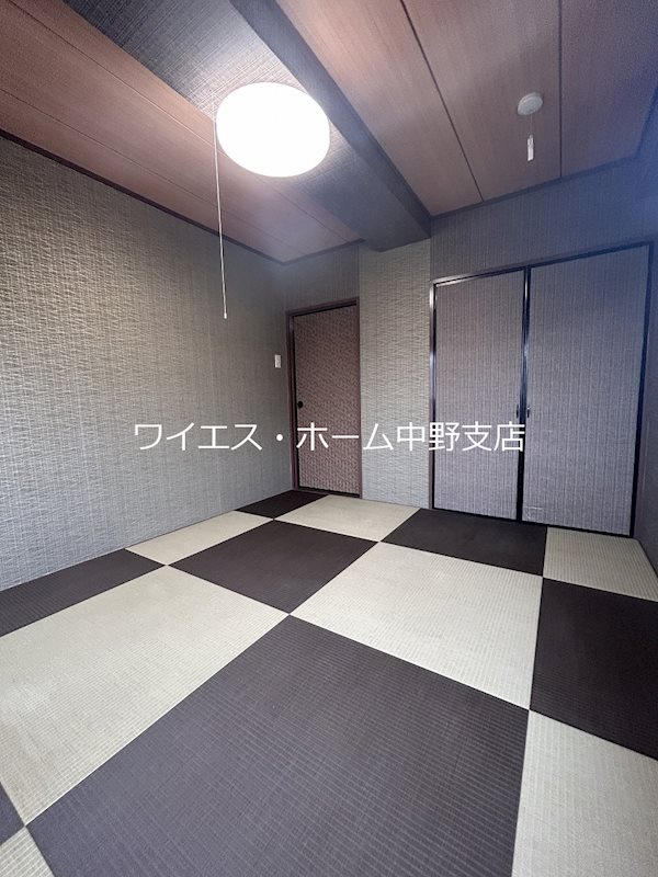 その他27