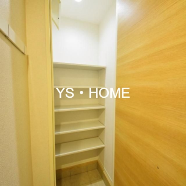 ミルフォードテラス 玄関