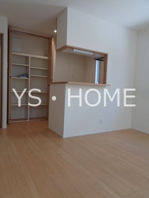 Marron Court（マロンコート）   リビング