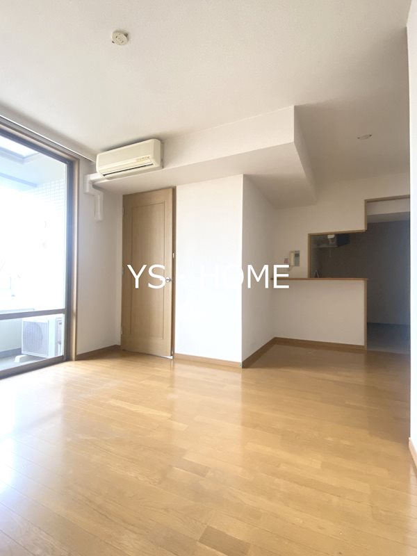 東京都中野区中央４丁目 リビング